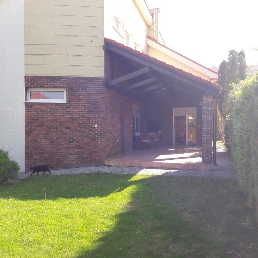 Villa Kysucka 塞内奇 外观 照片